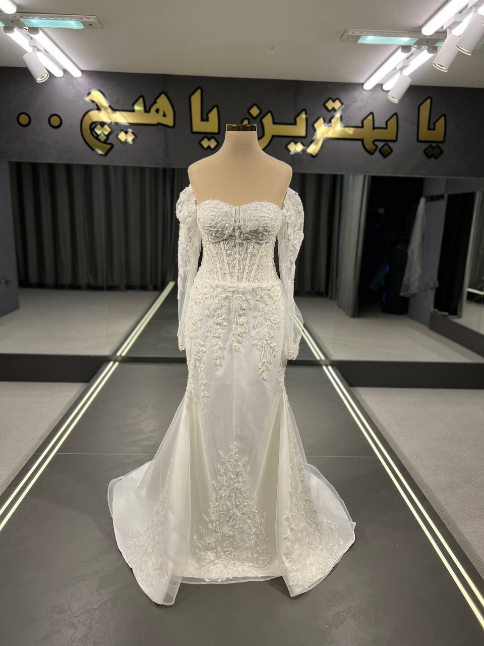 057-1 لباس عروس | کد 057 - تصویر 1